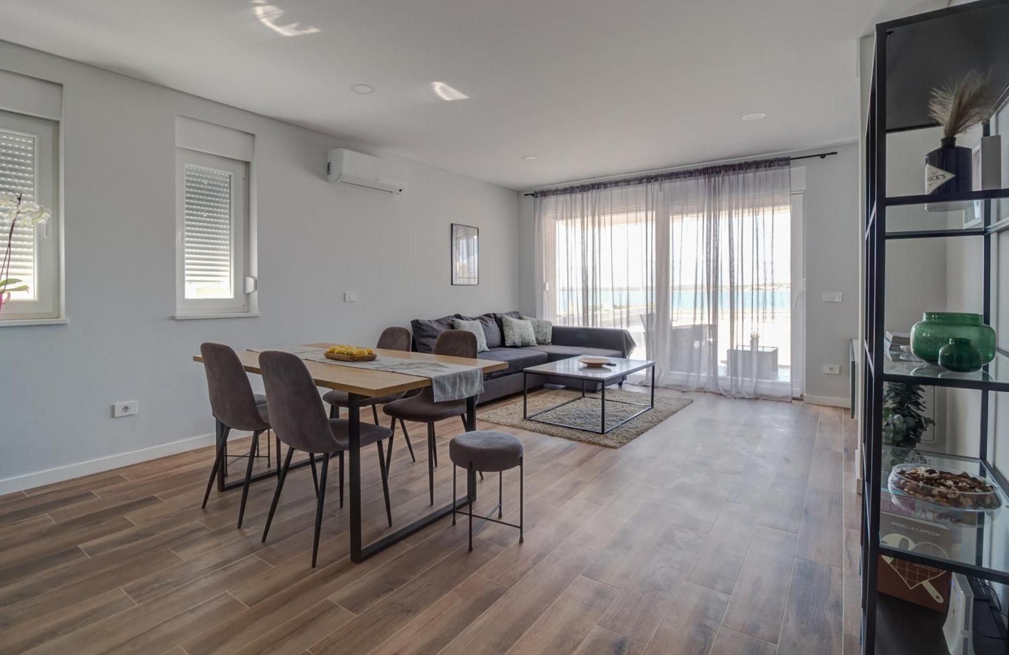 B & R Summer Breeze Apartments Nin Kültér fotó